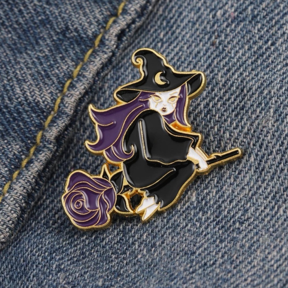 NEW Pin - Witch on Broomstick Pin